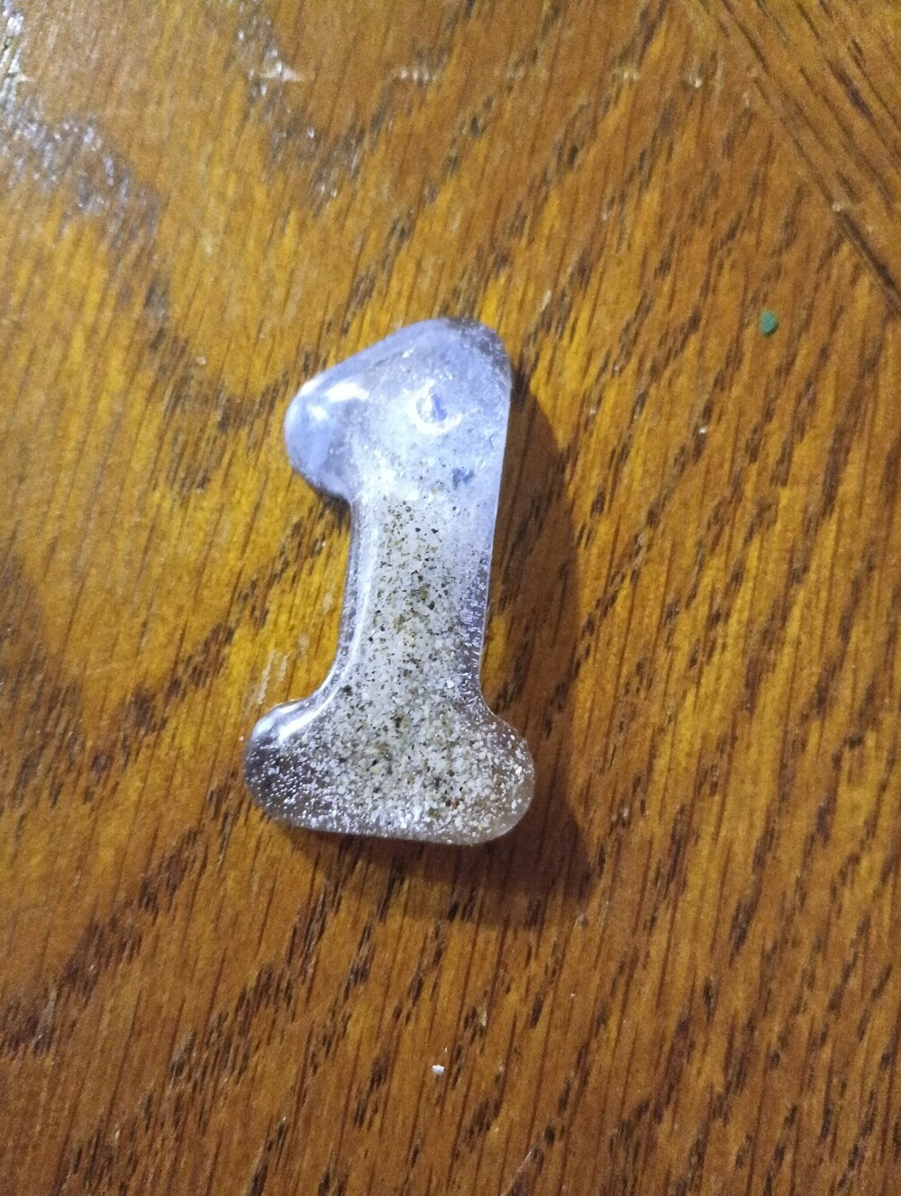 Handmade Beach Resin Numbers - Picture 2 of 3
